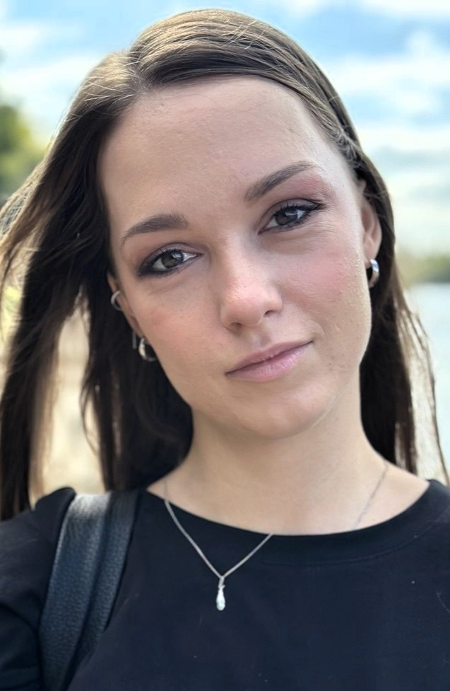 КСЕНИЯ ЛАЗАРЕВИЧ